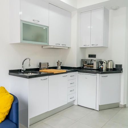 Modern Wave Escape Apartment With Private Parking And Rooftop Pool By Namaste Elite Torremolinos Kültér fotó