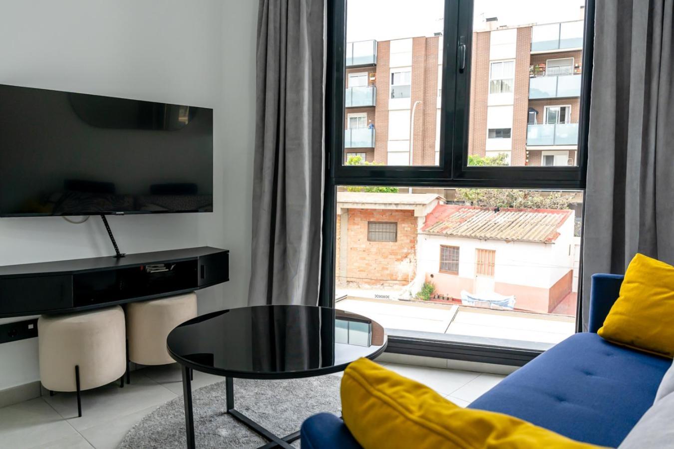 Modern Wave Escape Apartment With Private Parking And Rooftop Pool By Namaste Elite Torremolinos Kültér fotó