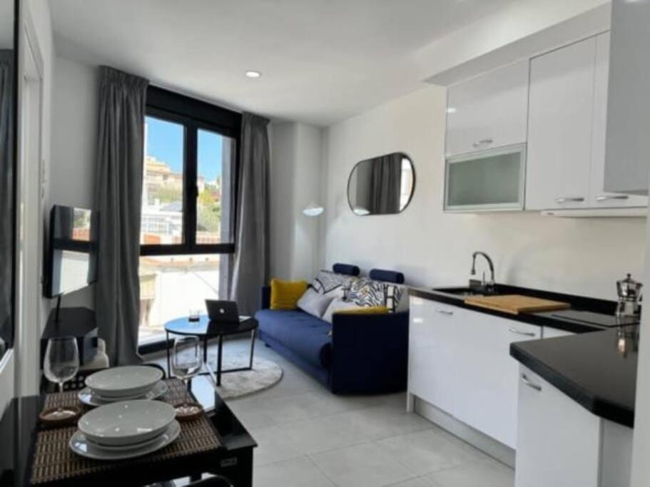 Modern Wave Escape Apartment With Private Parking And Rooftop Pool By Namaste Elite Torremolinos Kültér fotó
